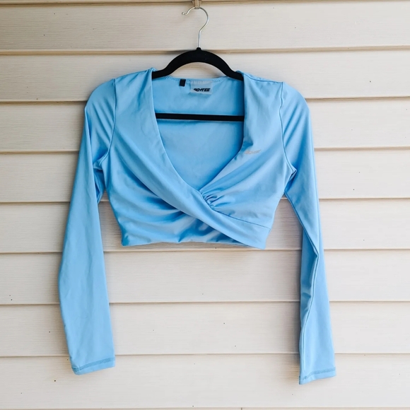 Oh Polly Bo+Tee 3 Piece Set Baby Blue Small Like New - Picture 14 of 15